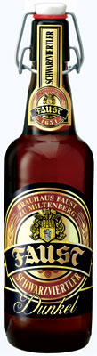 Das Bier Faust Schwarzviertler Dunkel wird hier als Produktbild gezeigt.