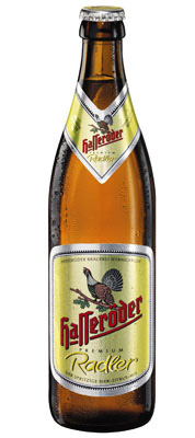 Das Bier Hasseröder Premium Radler wird hier als Produktbild gezeigt.