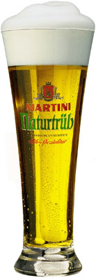 Das Bier Martini Naturtrüb wird hier als Produktbild gezeigt.